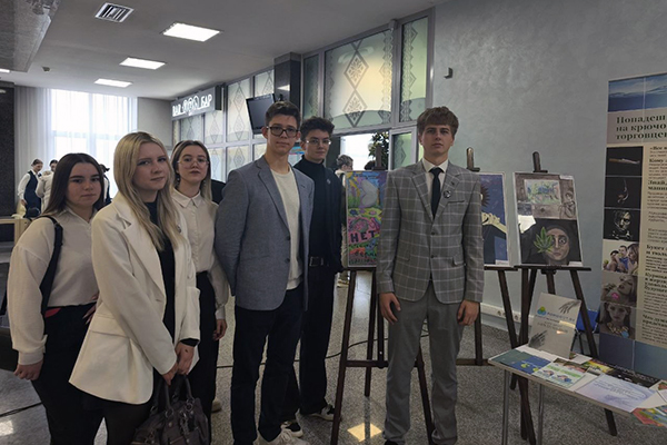 Студенты Минского филиала посетили круглый стол  Студенты Минского филиала посетили круглый стол